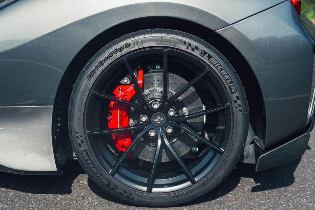 Used Ferrari 488 Pista 2019 for sale - 78167555: Photo 14