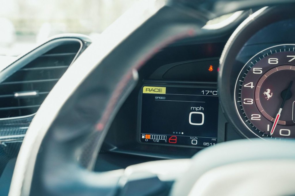 Used Ferrari 488 Pista 2019 for sale - 78167555: Photo 22