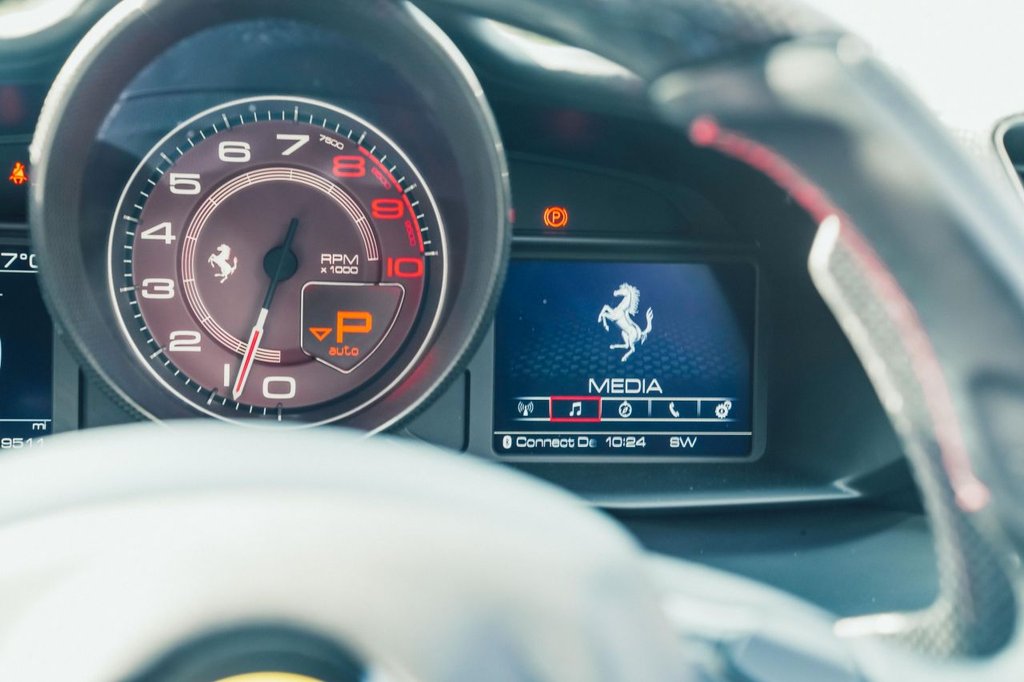 Used Ferrari 488 Pista 2019 for sale - 78167555: Photo 23