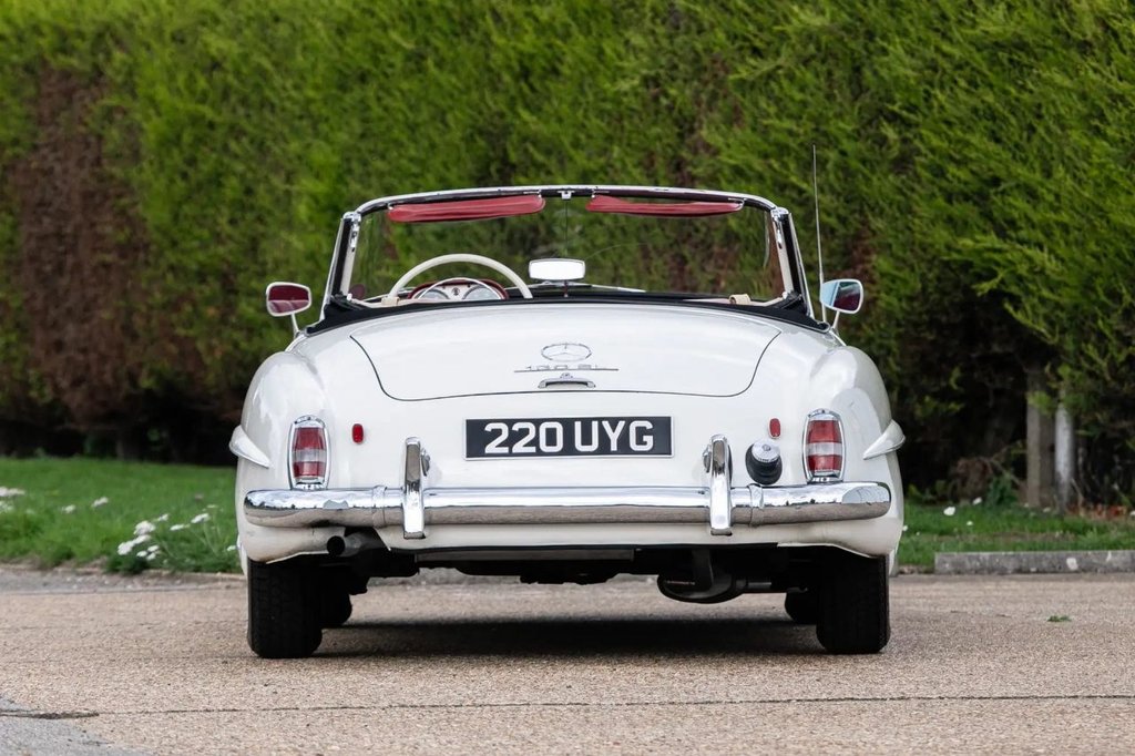 Used Mercedes-Benz 190 SL 2014 for sale - 76754547: Photo 4