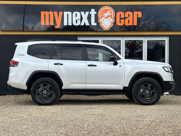 Used Toyota Landcruiser 2024 for sale - 74016460: Photo 14