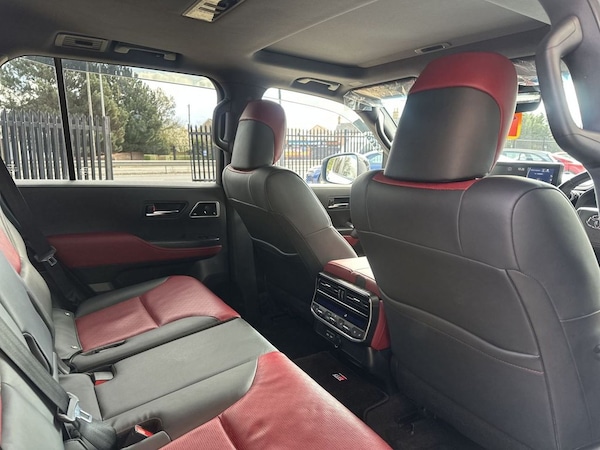 Used Toyota Landcruiser 2024 for sale - 74016460: Photo 28