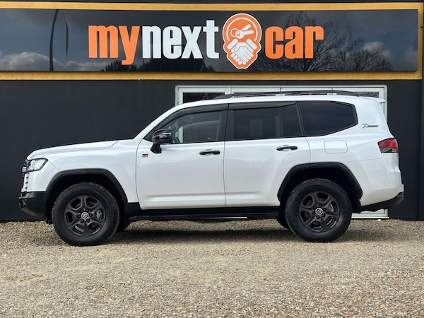 Used Toyota Landcruiser 2024 for sale - 74016460: Photo 7