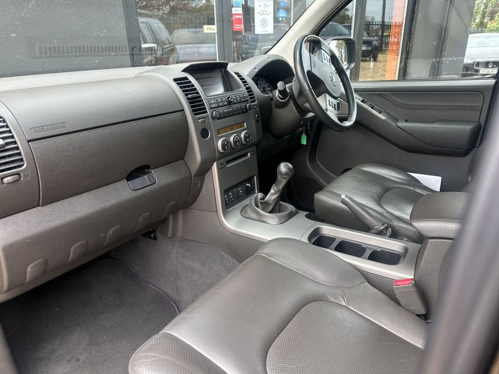 Used Nissan Navara 2010 for sale - 77188008: Photo 14