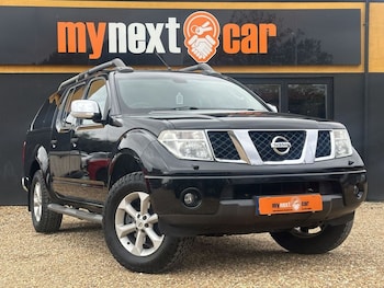 Used Nissan Navara 2010 for sale - 77188008: Photo