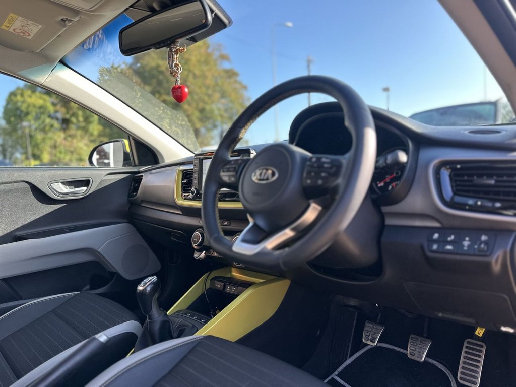 Used Kia Stonic 2018 for sale - 76029193: Photo 11