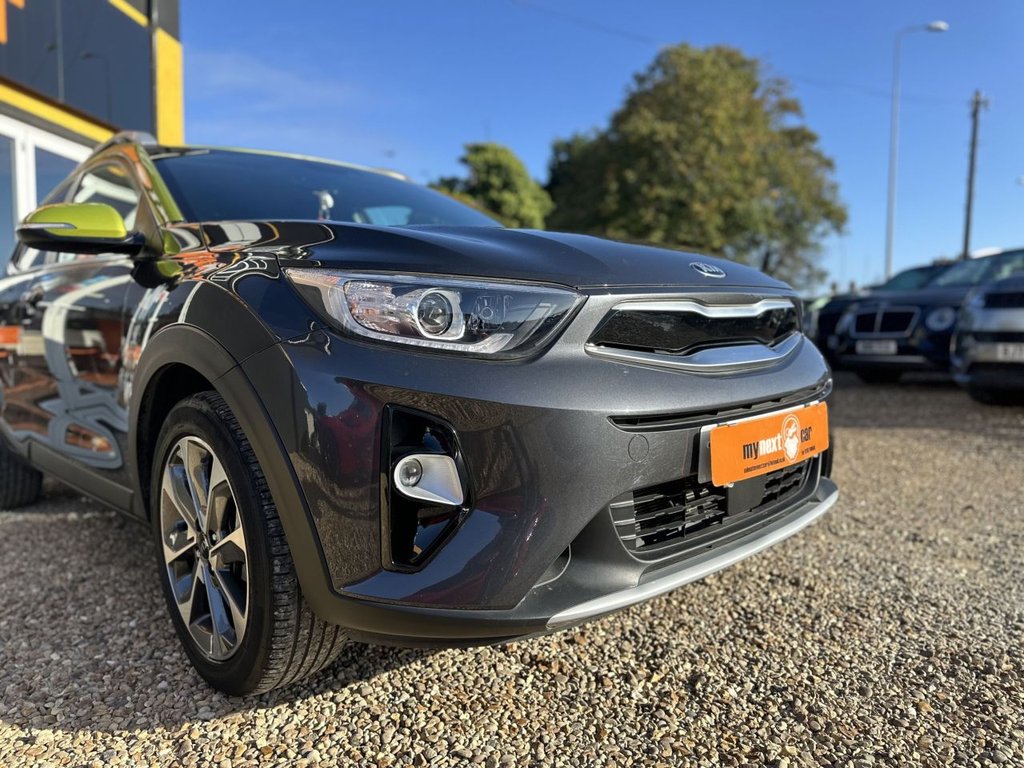 Used Kia Stonic 2018 for sale - 76029193: Photo 2