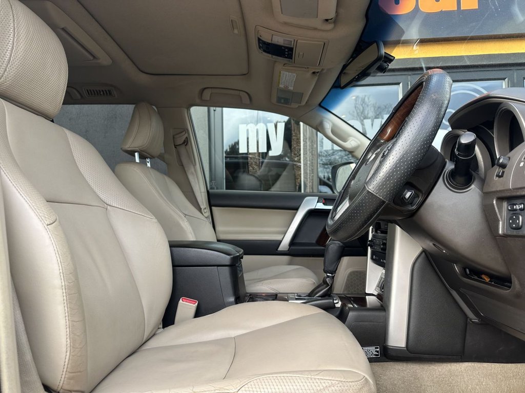 Used Toyota Land Cruiser 2010 for sale - 77499212: Photo 12