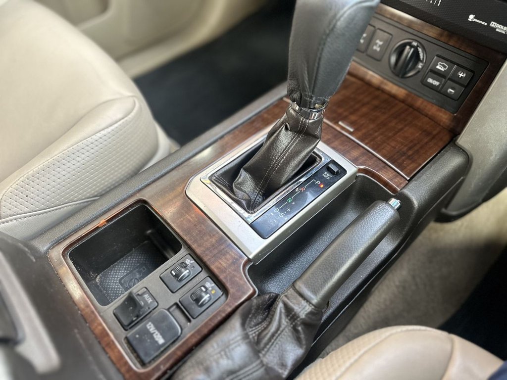 Used Toyota Land Cruiser 2010 for sale - 77499212: Photo 15