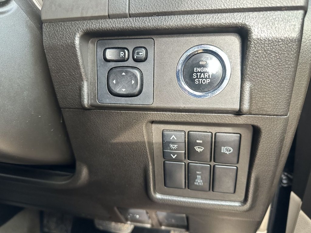 Used Toyota Land Cruiser 2010 for sale - 77499212: Photo 19