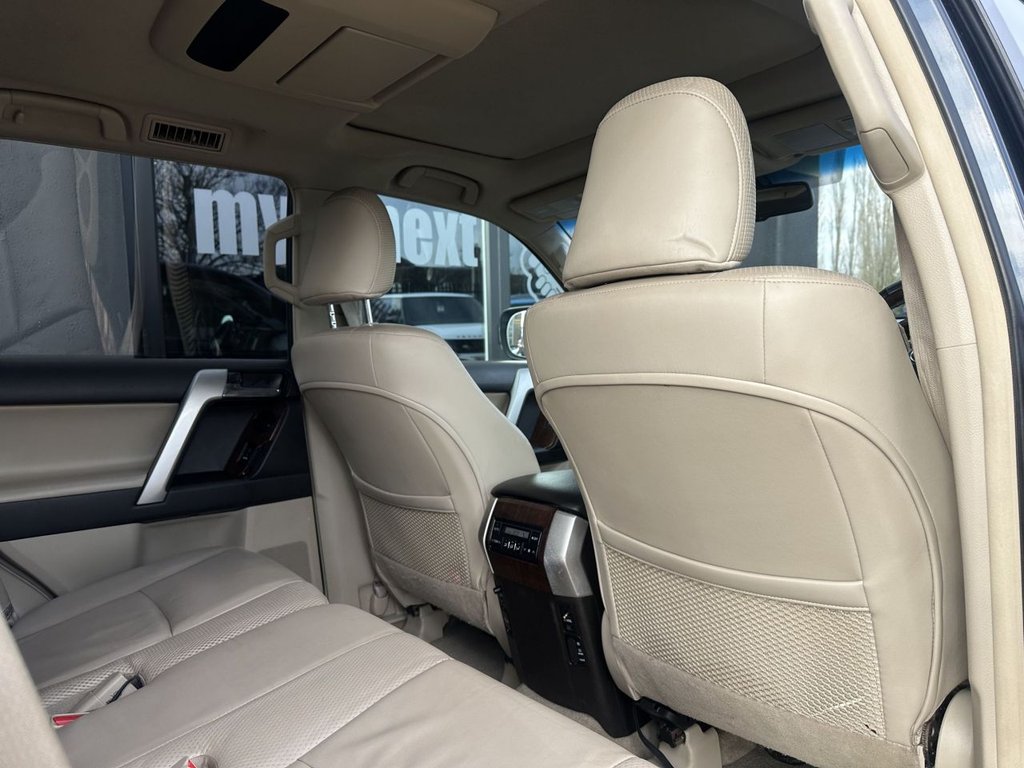 Used Toyota Land Cruiser 2010 for sale - 77499212: Photo 21