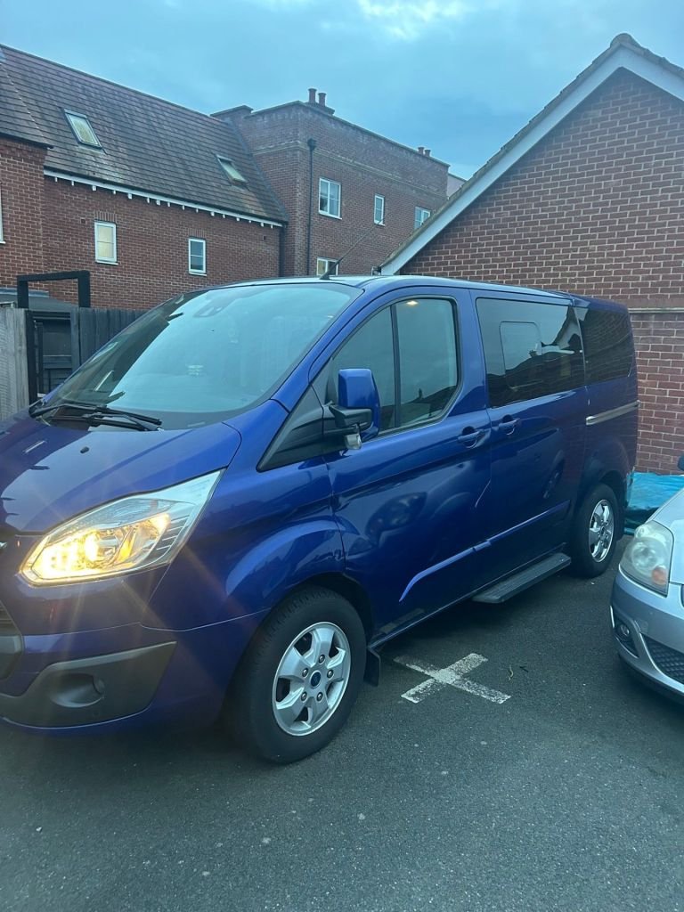 Used Ford Tourneo Custom 2015 for sale - 76559380: Photo 2