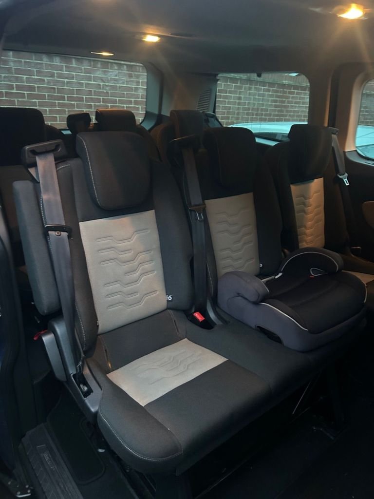 Used Ford Tourneo Custom 2015 for sale - 76559380: Photo 4