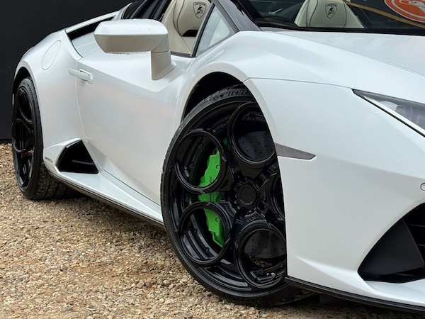 Used Lamborghini Huracan 2020 for sale - 74649822: Photo 8