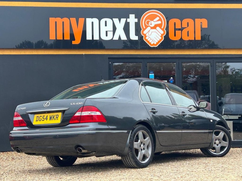 Used Lexus LS 2004 for sale - 76210444: Photo 9