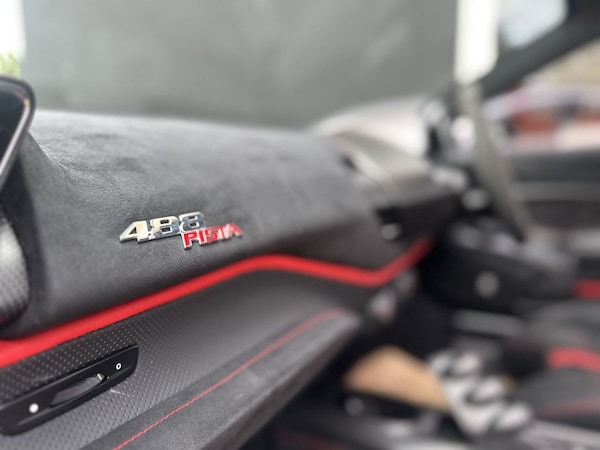 Used Ferrari 488 2020 for sale - 75352835: Photo 32