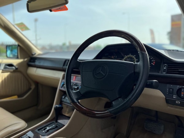 Used Mercedes-Benz E-Class 1997 for sale - 76185285: Photo 15