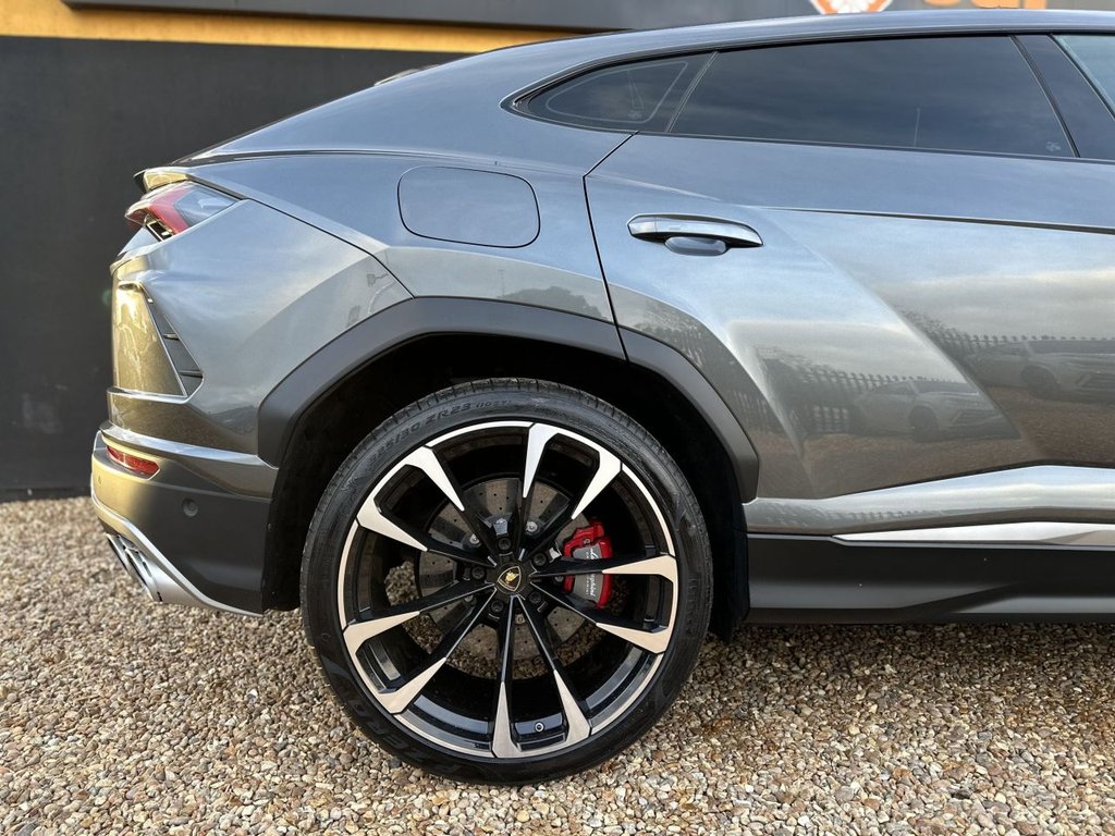 Used Lamborghini Urus 2020 for sale - 76595877: Photo 14