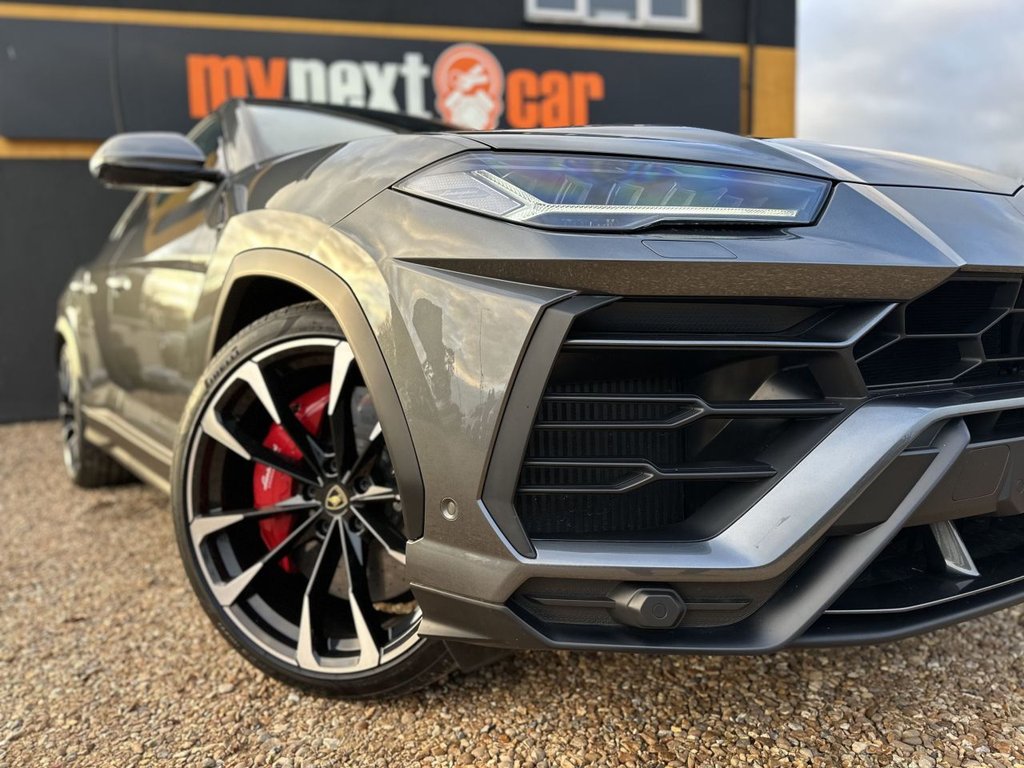 Used Lamborghini Urus 2020 for sale - 76595877: Photo 2