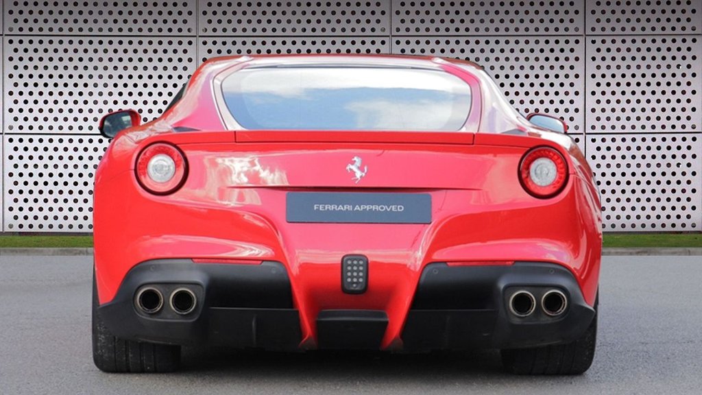 Used Ferrari F12 Berlinetta 2015 for sale - 76605196: Photo 3