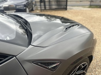 Used Lamborghini Urus 2023 for sale - 76210310: Photo
