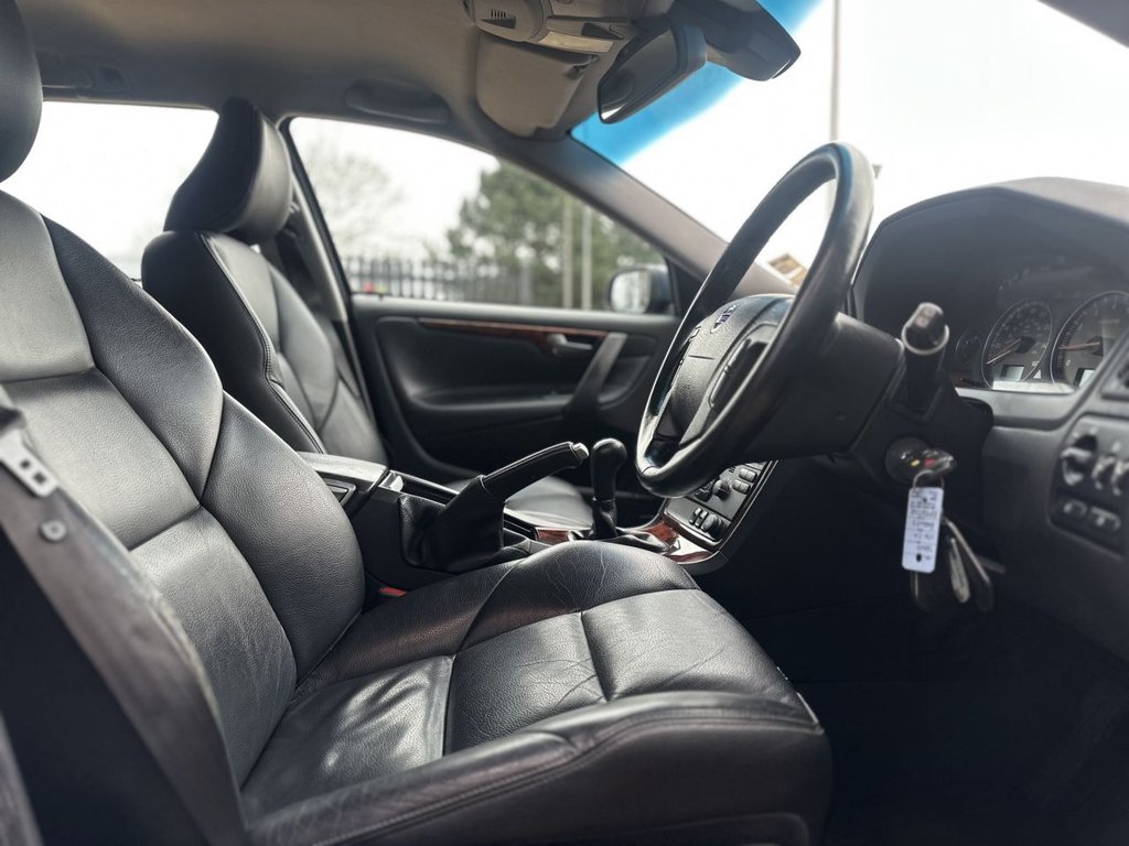 Used Volvo V70 2006 for sale - 78162474: Photo 13