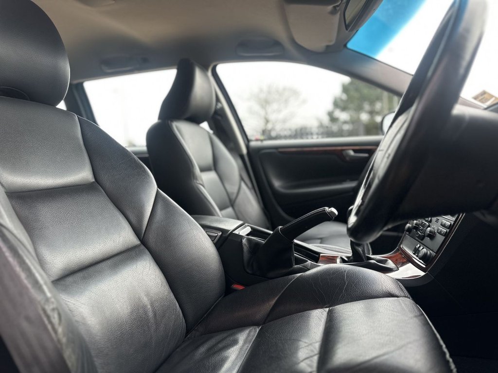 Used Volvo V70 2006 for sale - 78162474: Photo 14