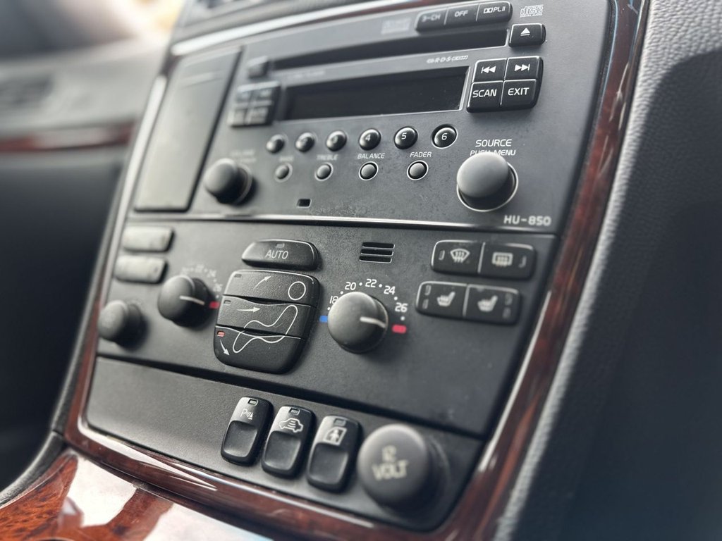 Used Volvo V70 2006 for sale - 78162474: Photo 17