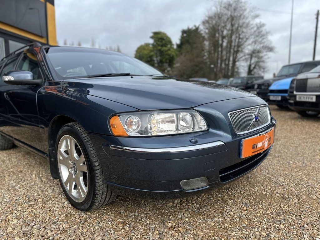 Used Volvo V70 2006 for sale - 78162474: Photo 2