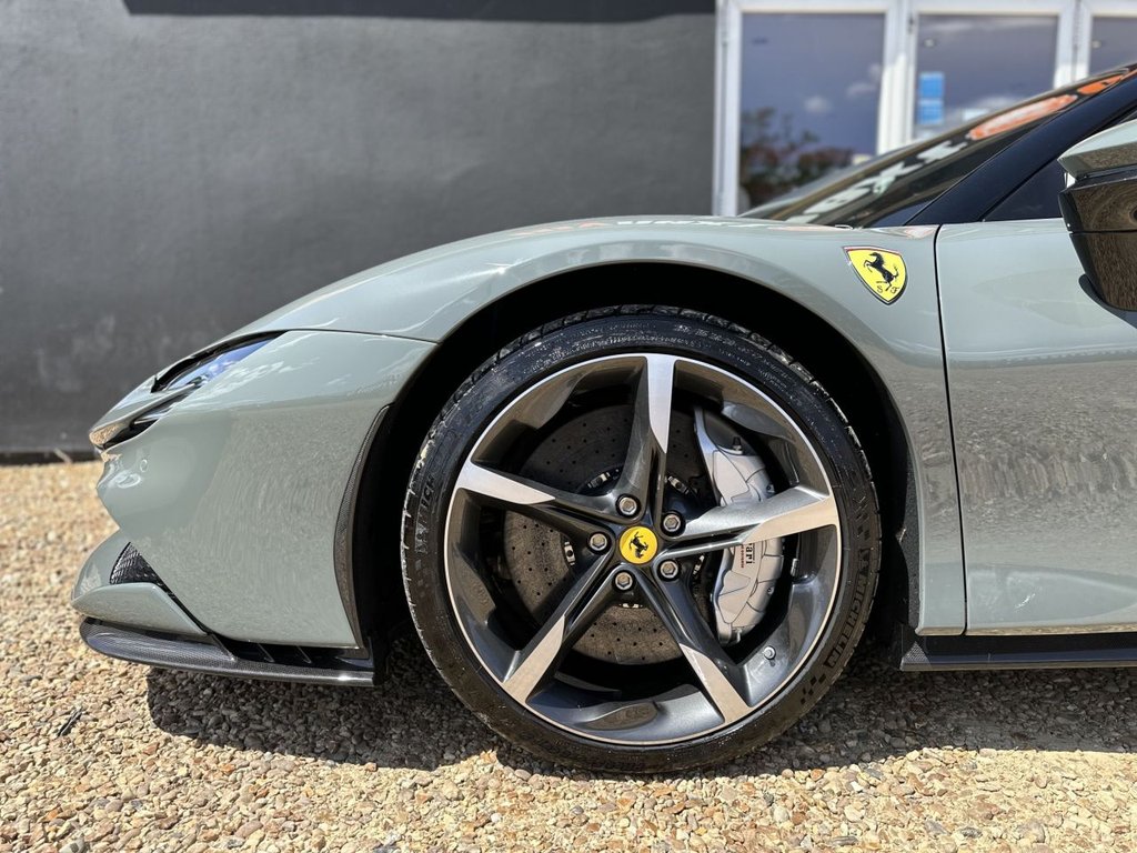 Used Ferrari SF90 Spider 2024 for sale - 78162461: Photo 12