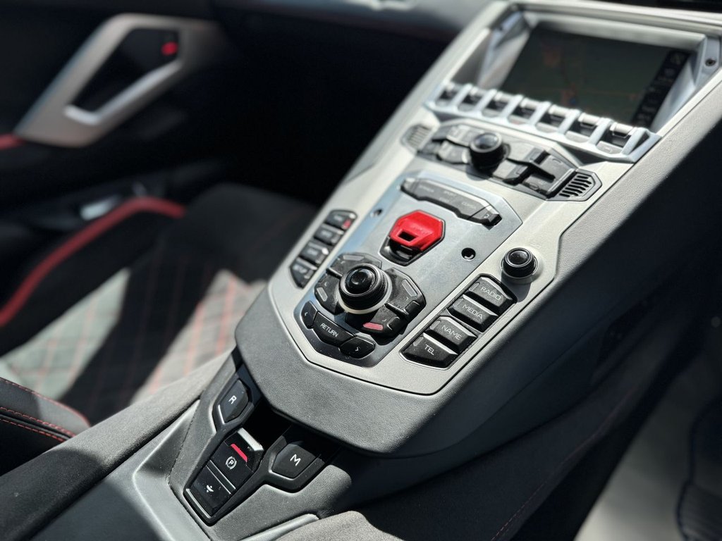 Used Lamborghini Aventador 2017 for sale - 77359852: Photo 26