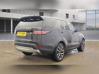 Used Land Rover Discovery 2017 for sale - 76250192: Photo 3