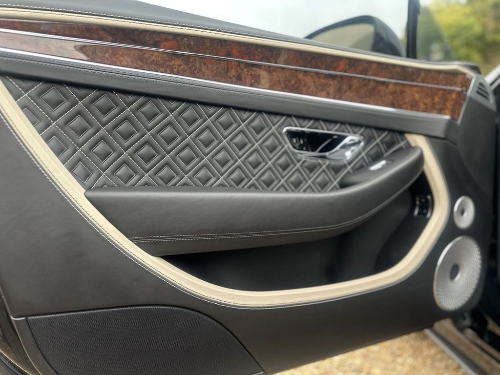 Used Bentley Continental 2022 for sale - 78162440: Photo 32