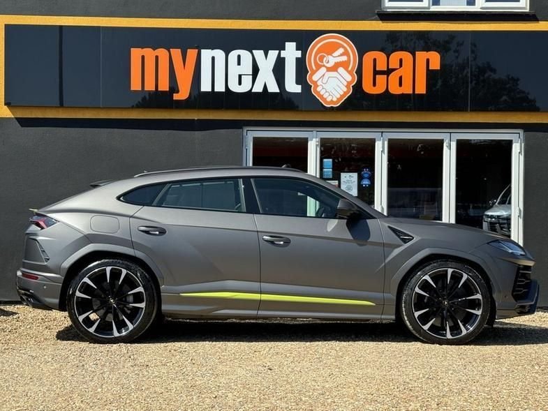 Used Lamborghini Urus 2021 for sale - 77269103: Photo 2