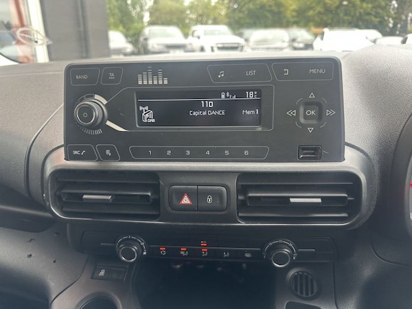 Used Vauxhall Combo 2019 for sale - 75606941: Photo 19