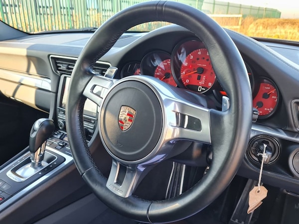 Used Porsche 911 2014 for sale - 74401332: Photo 25