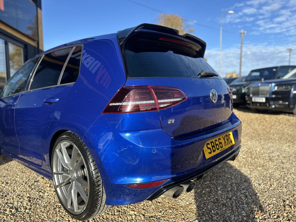 Used Volkswagen Golf 2016 for sale - 76470531: Photo 8