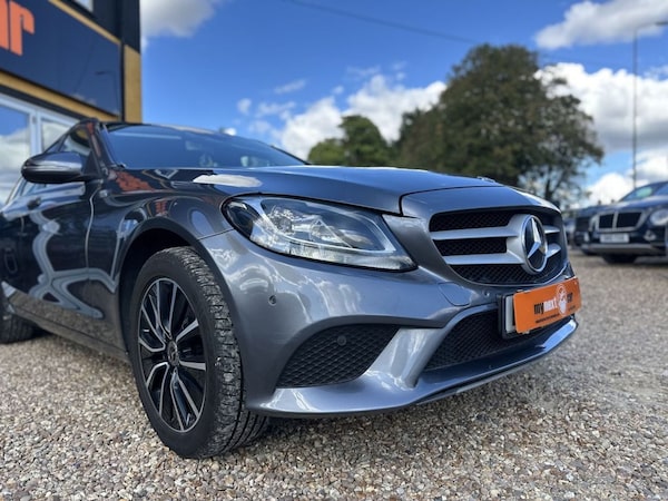 Used Mercedes-Benz C-Class 2018 for sale - 73661176: Photo 2