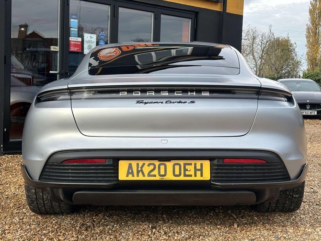 Used Porsche Taycan 2020 for sale - 78162444: Photo 9