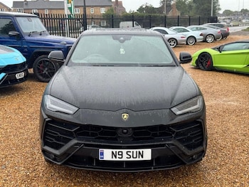 Used Lamborghini Urus 2020 for sale - 78918980: Photo
