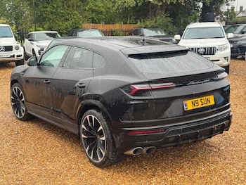 Used Lamborghini Urus 2020 for sale - 78918980: Photo