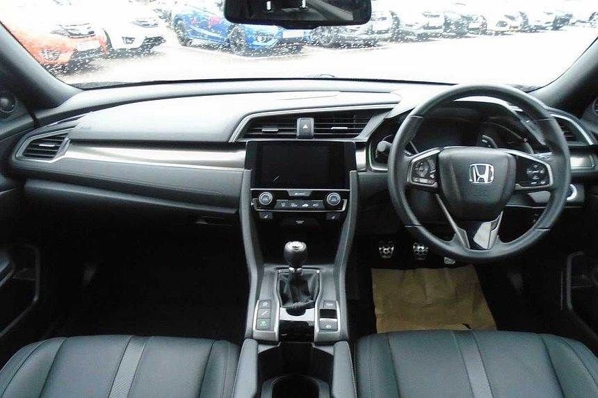 Used Honda Civic 2017 for sale - 78162516: Photo 5