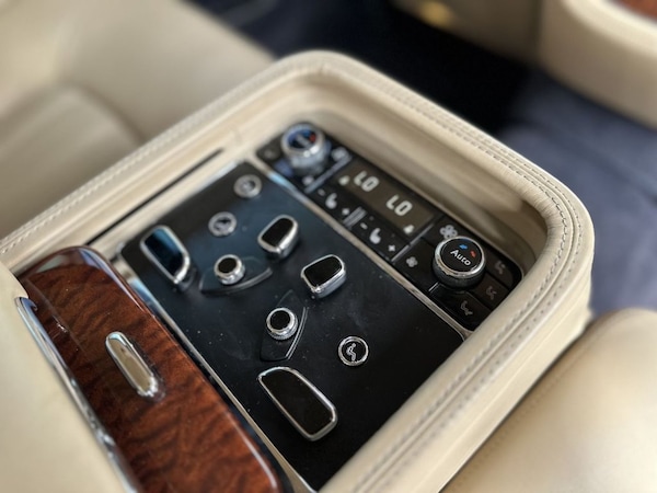 Used Bentley Mulsanne 2011 for sale - 76118835: Photo 33