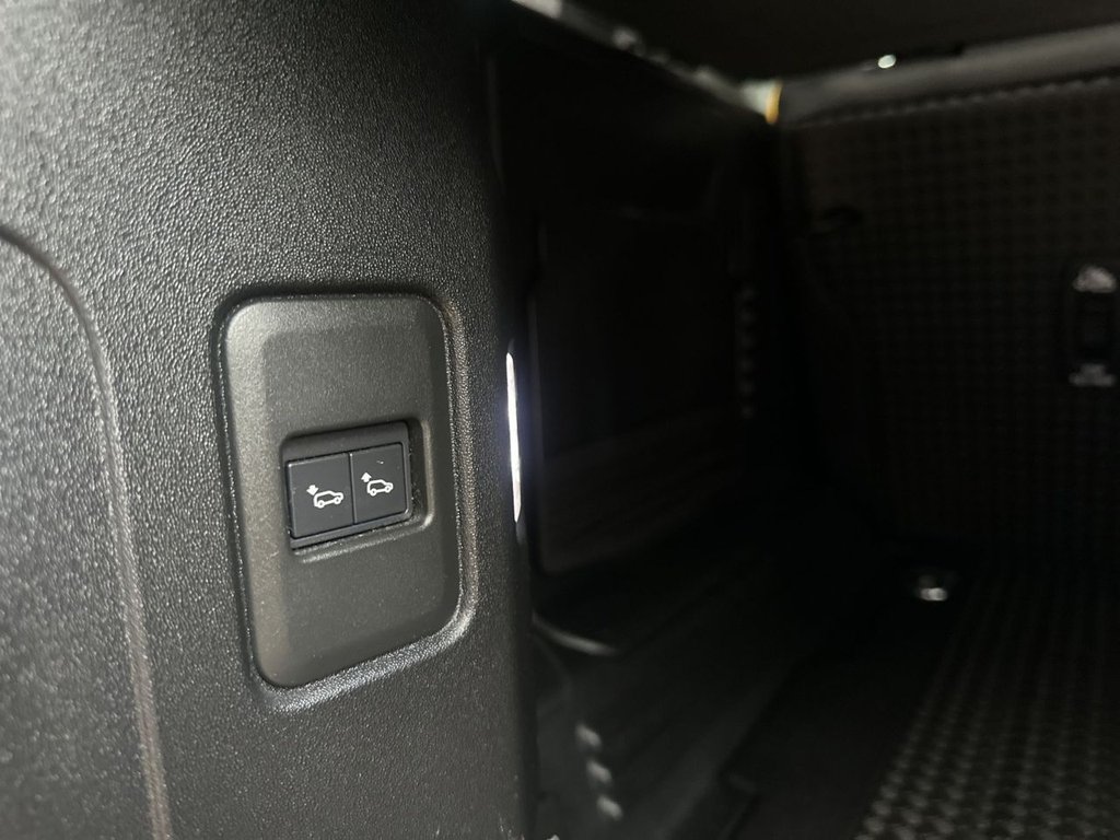 Used Land Rover Defender 2020 for sale - 77521388: Photo 24