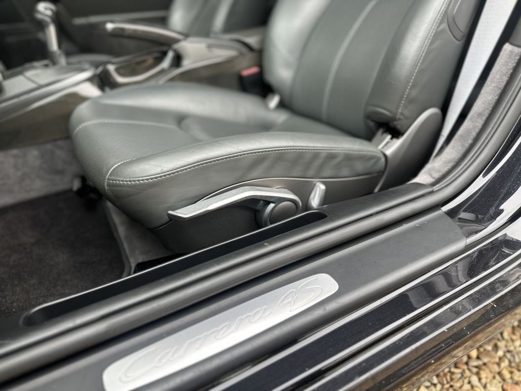 Used Porsche 911 2006 for sale - 77534740: Photo 23