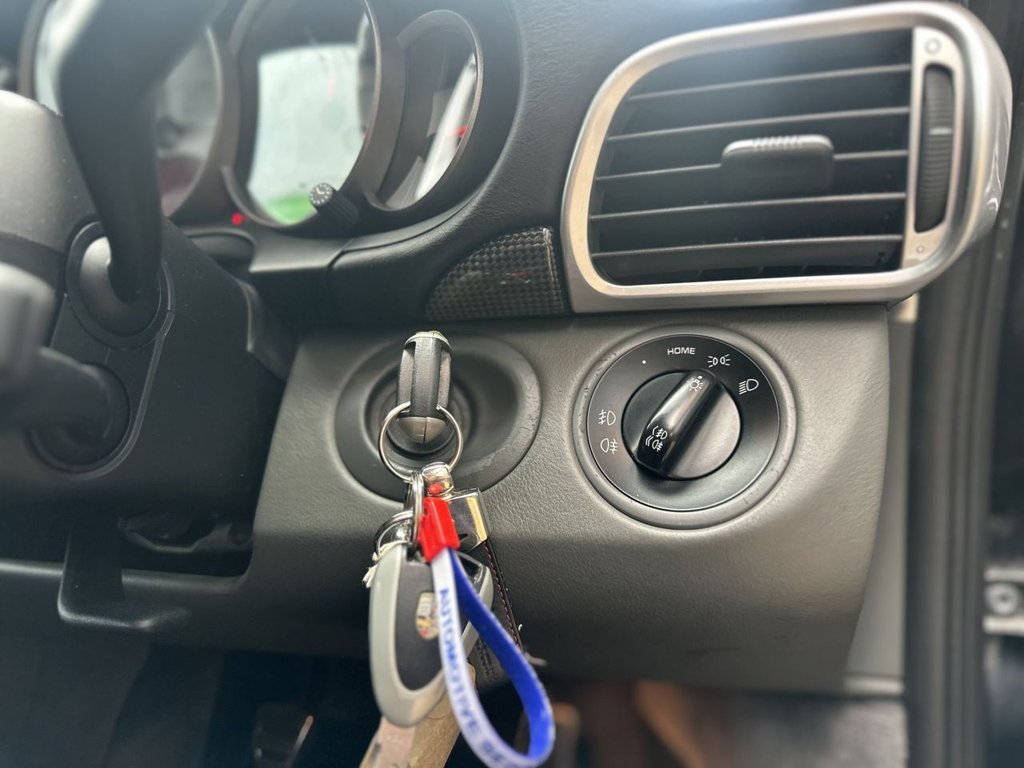 Used Porsche 911 2006 for sale - 77534740: Photo 25