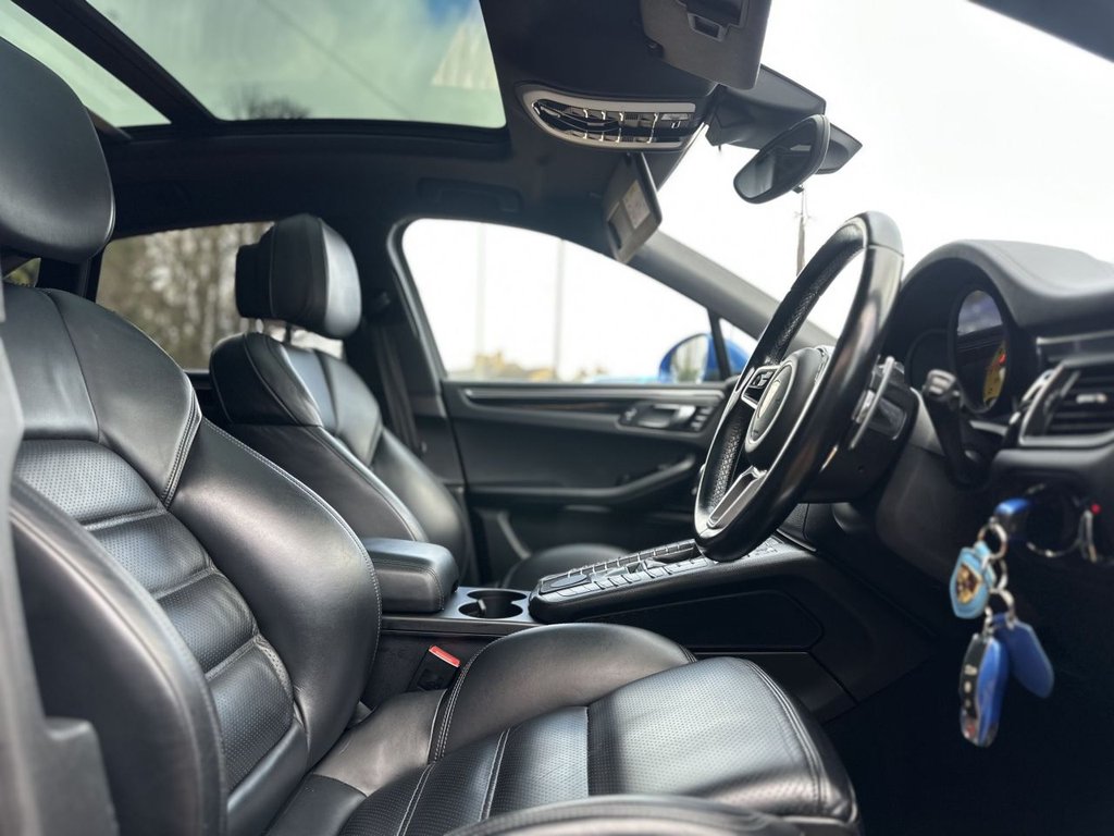 Used Porsche Macan 2017 for sale - 77384070: Photo 17