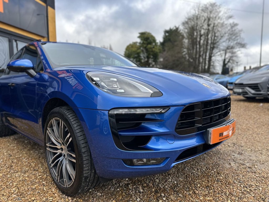Used Porsche Macan 2017 for sale - 77384070: Photo 2