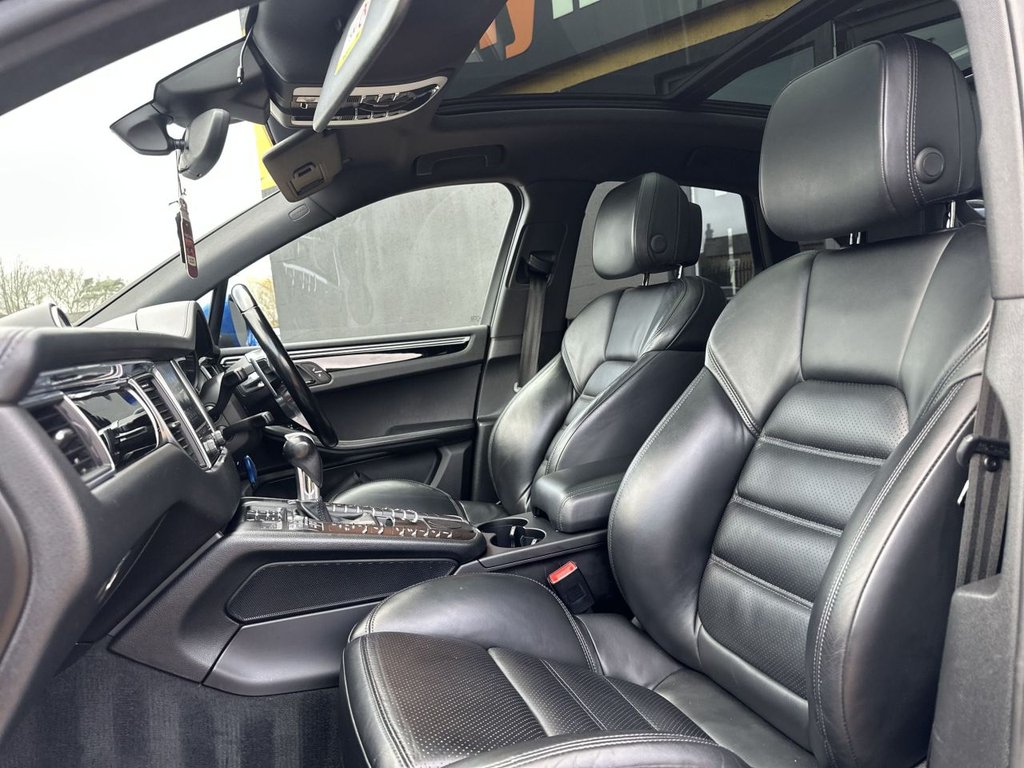 Used Porsche Macan 2017 for sale - 77384070: Photo 27