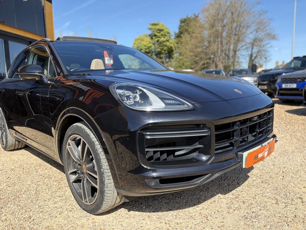 Used Porsche Cayenne 2018 for sale - 78162522: Photo 2